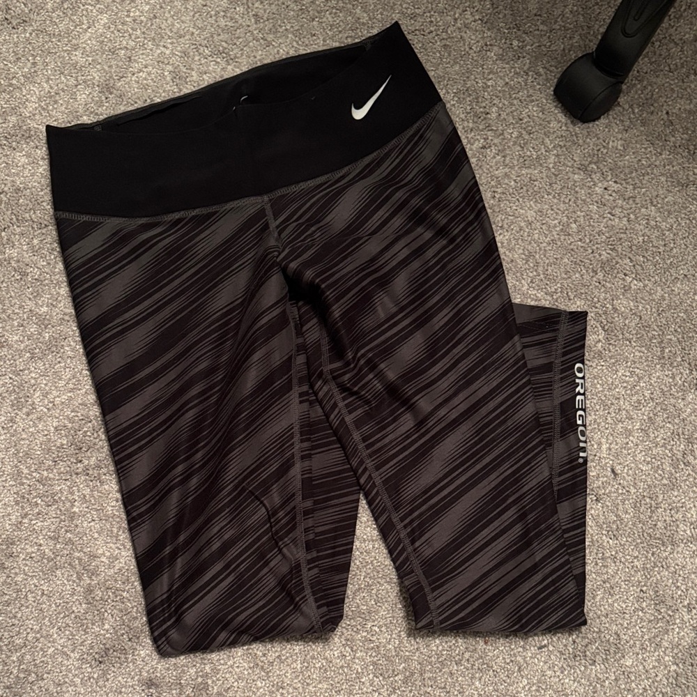 Oregon Nike Black and Gray Patterned Leggings